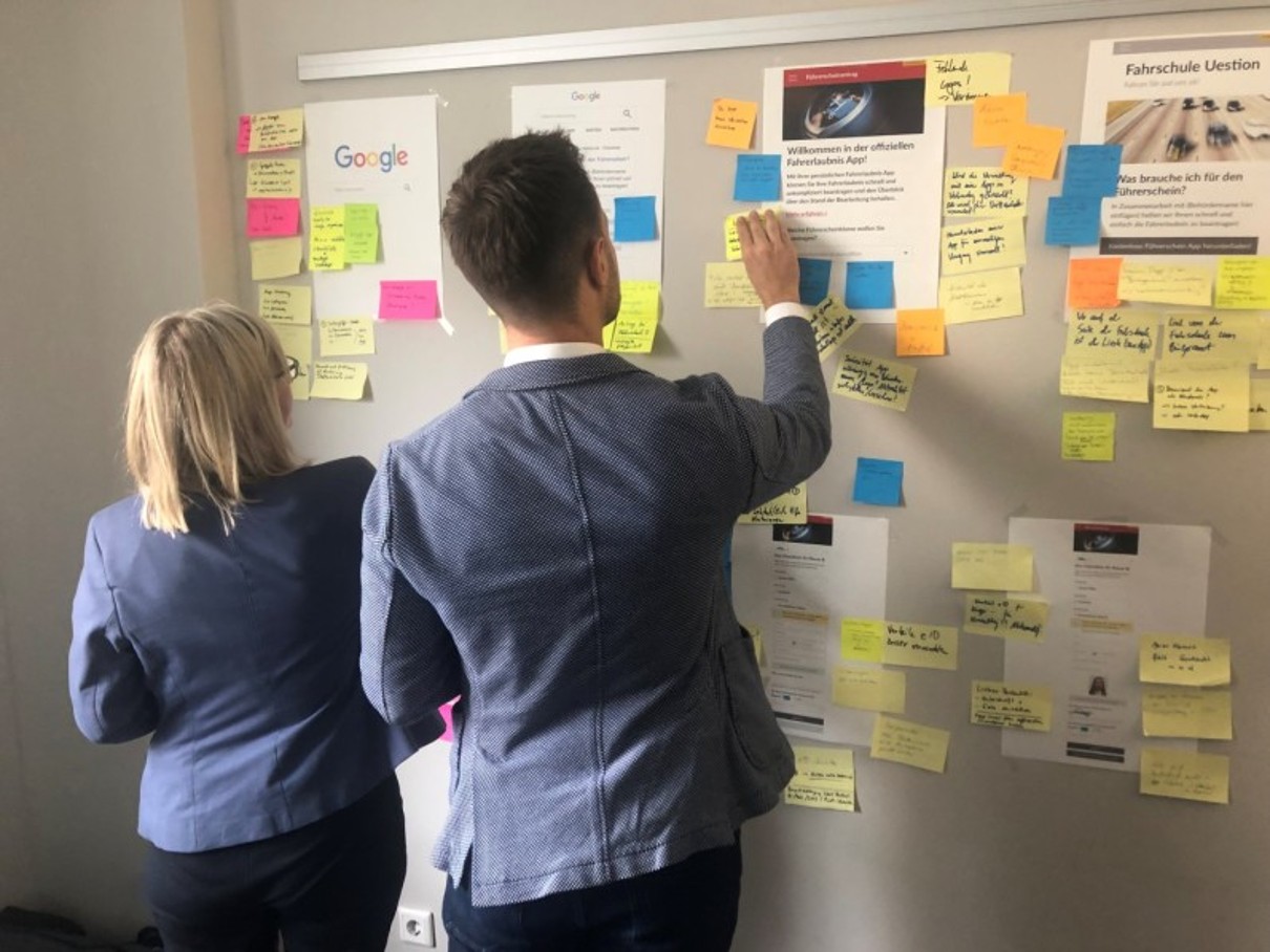 Eine Reise durch die Digitalisierung der Verwaltung Eine Reise durch die Digitalisierung der Verwaltung