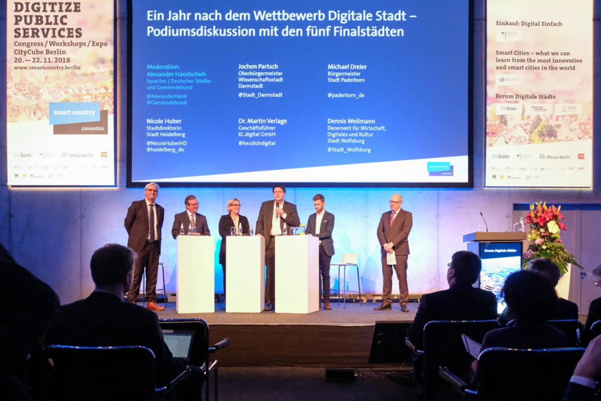 Das Forum digitale Städte von Bitkom, DStGB und Städtetag appelliert an Zugänglichkeit