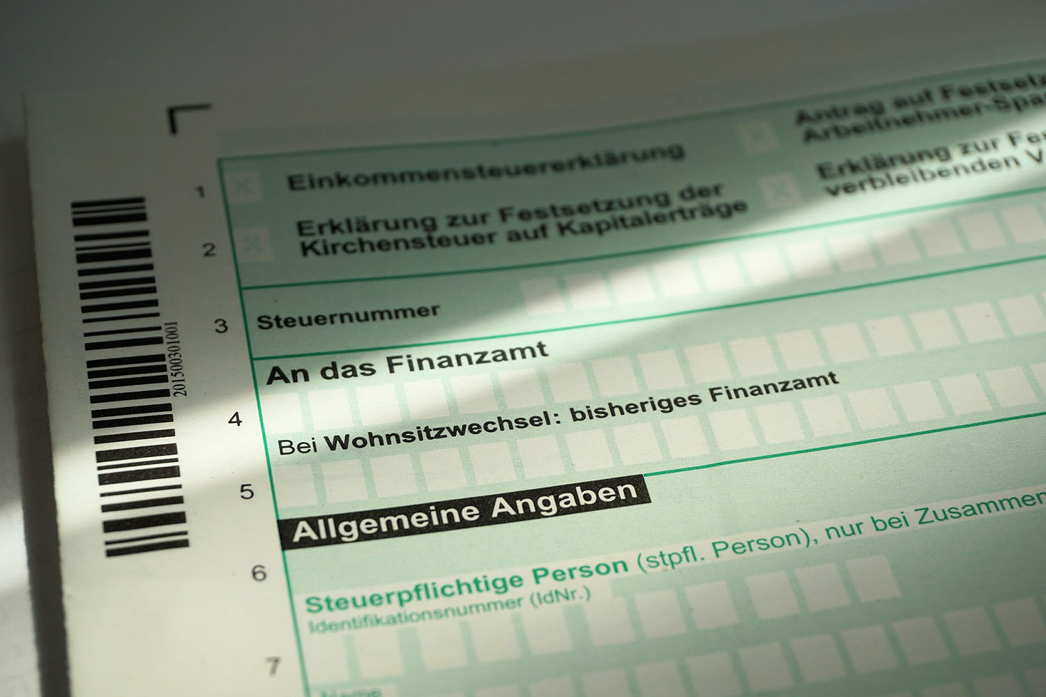 Deutsches Steuerformular für das Finanzamt. Deutsches Steuerformular für das Finanzamt.